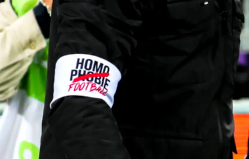 L'arbitre allemand Pascal Kaiser agressé après sa demande en mariage homosexuelle