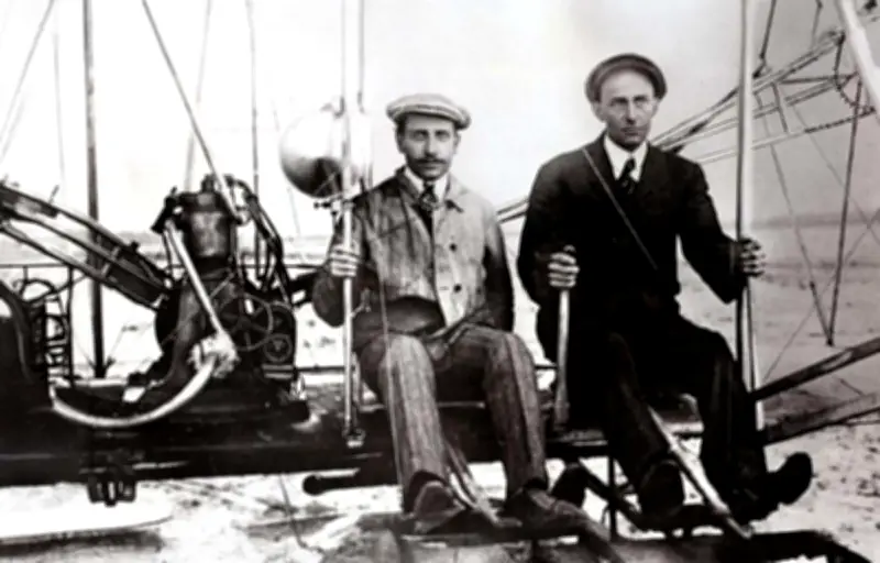 L'aéroclub de Pau, une histoire née en 1908 pour accueillir les essais des frères Wright