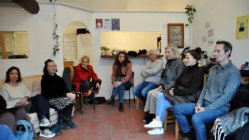 L'association AVeC lance son premier café-papote à Anduze, une réussite conviviale