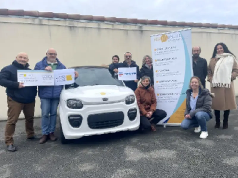 L'association VDSM reçoit 13 000 euros pour une voiture sans permis