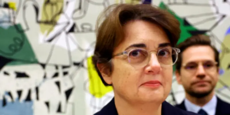 Laurence des Cars démissionne de la présidence du Louvre après le cambriolage