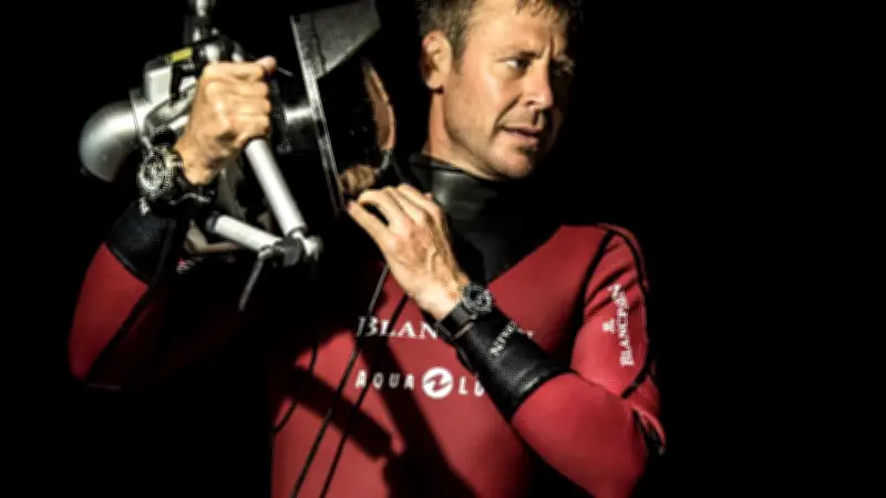 Laurent Ballesta dévoile les mystères des profondeurs dans son livre 'Loin du ciel'