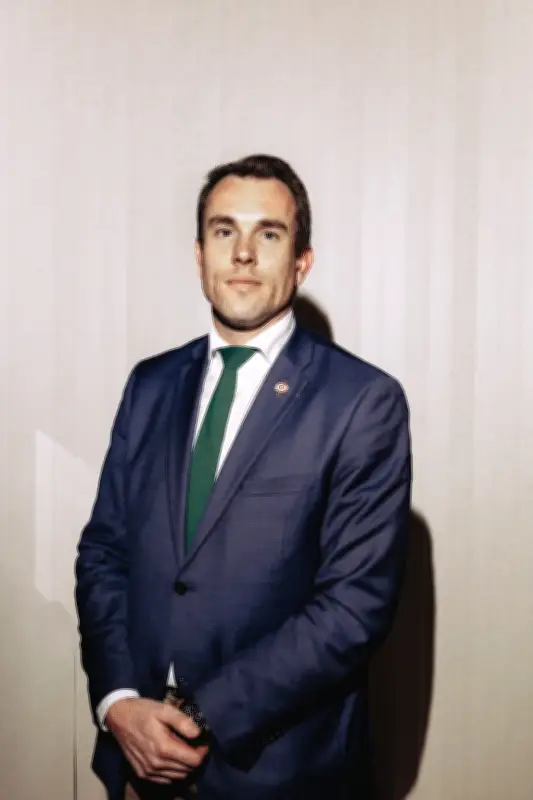 Le candidat RN de Calais accusé d'inaction et d'intrusion dans la vie privée