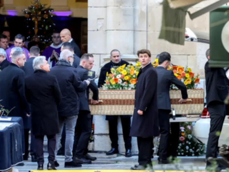 Le cercueil en osier de Brigitte Bardot déclenche une ruée vers les funérailles écolos