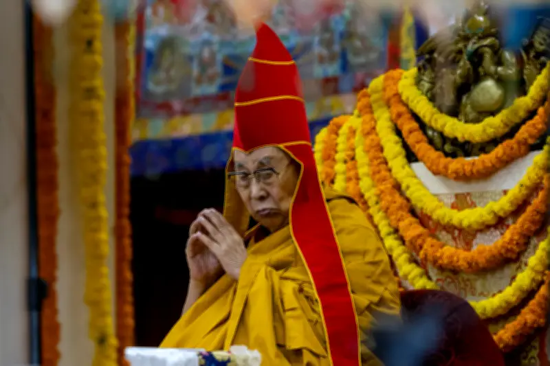 Le Dalaï-Lama cité 154 fois dans les dossiers Epstein, son bureau dément toute rencontre