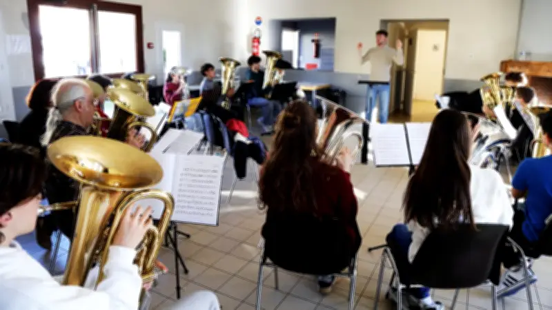 Le festival Mardi Graves célèbre les instruments graves dans une alchimie musicale unique