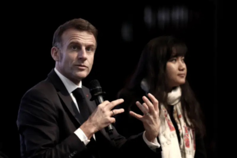 Le « free speech » américain, un concept trompeur selon Macron et ses défenseurs cachés