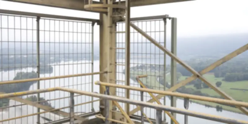 Le gouvernement mise sur la capture du carbone pour décarboner l'industrie française