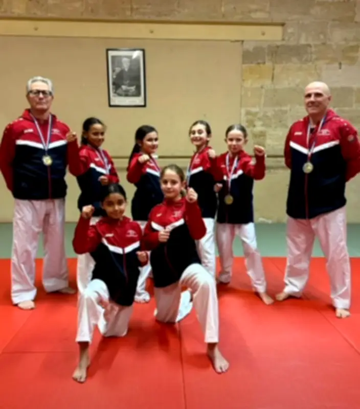 Le Karaté Club Le Samouraï brille en compétition avec une moisson de médailles