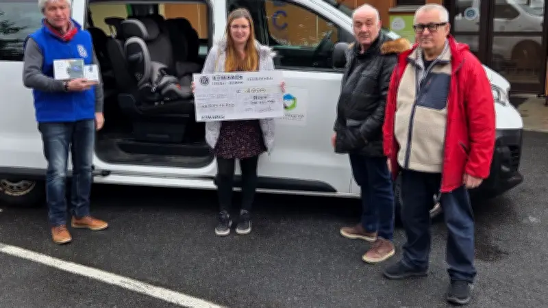 Le Kiwanis de Mende offre 1 000 € à la crèche de Châteauneuf-de-Randon pour la sécurité des bébés