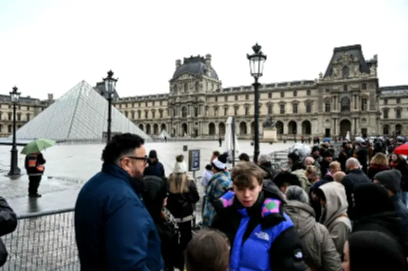 Le Louvre, un « État dans l’État » : appel à une reprise en main après le vol