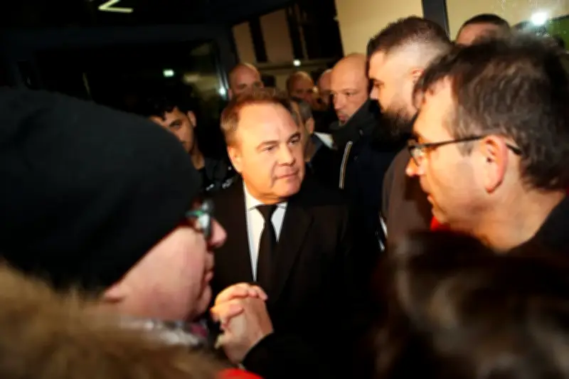 Le maire de Valenciennes jugé pour embauche de sa maîtresse et candidat à sa réélection