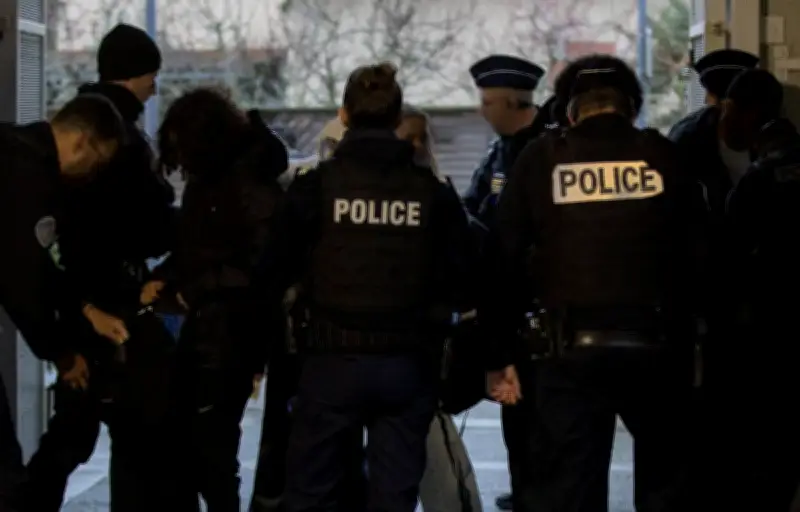 Le ministre de l'Intérieur renforce la vigilance des forces de l'ordre après les frappes sur l'Iran