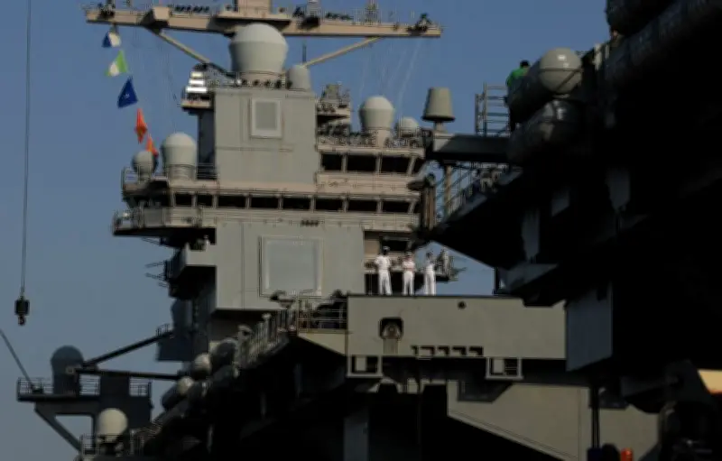 Le Pentagone prépare un deuxième porte-avions pour le Golfe face à l'Iran