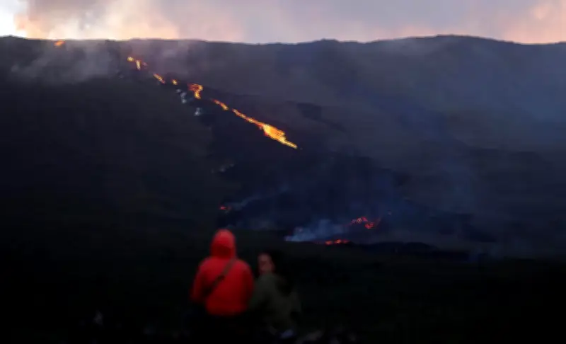 Le Piton de la Fournaise entre en éruption pour la deuxième fois en 2024