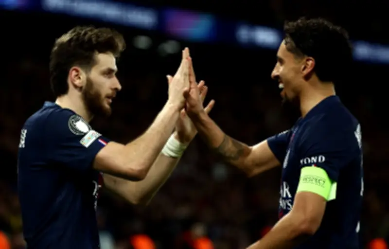 Le PSG qualifié mais en souffrance : Monaco éliminé malgré son héroïsme