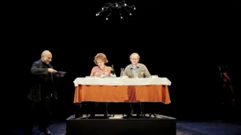 « Le repas des gens » : une déclaration d'amour au théâtre à Uzès