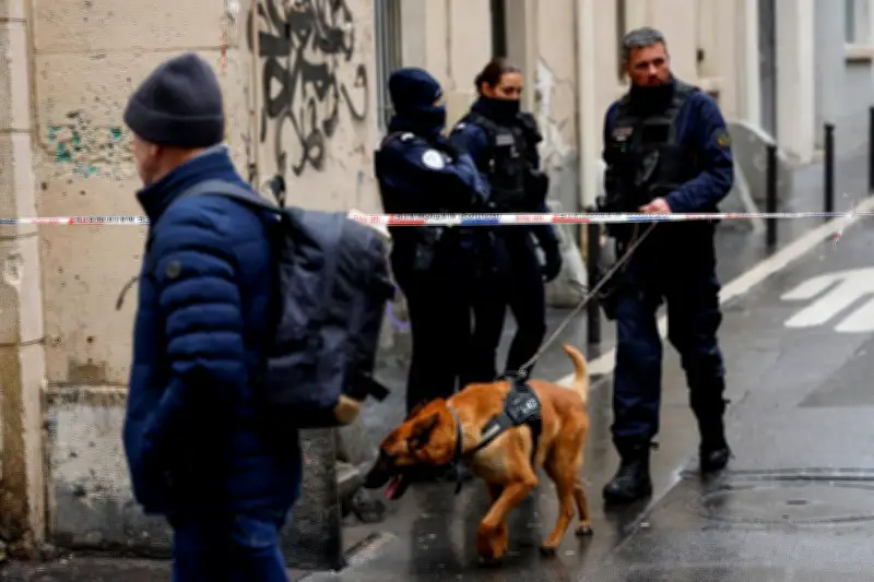 Le siège de La France Insoumise évacué à Paris après une alerte à la bombe