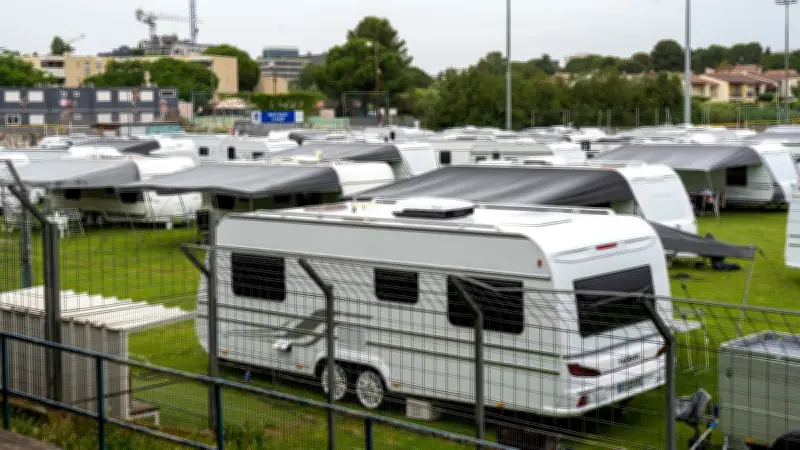 Le Sénat examine une loi pour renforcer l'accueil des gens du voyage