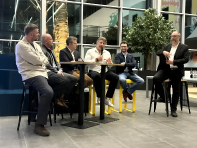 Le SUA renforce ses liens avec les entreprises locales lors d'une réunion stratégique