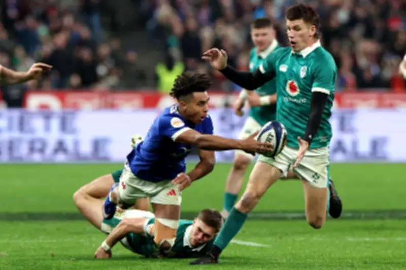 Le XV de France domine le Tournoi grâce à son jeu chaotique et ses passes après contact