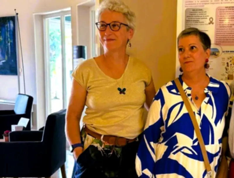 Les Boobs seins georgeais exposent des œuvres picturales à Royan pour la santé