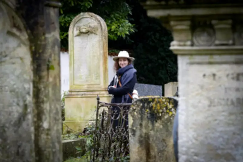 Les cimetières de La Rochelle, derniers refuges des histoires d'amour éternelles