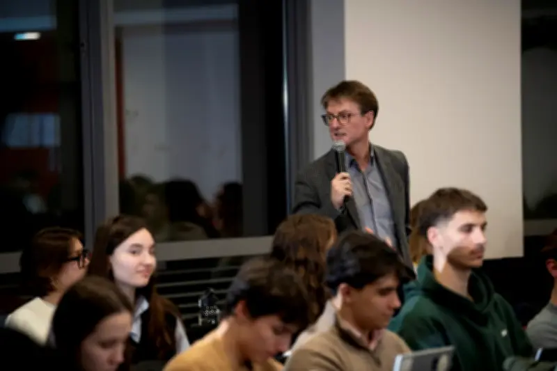 Les écoles de commerce forment désormais des managers à l'intelligence géopolitique