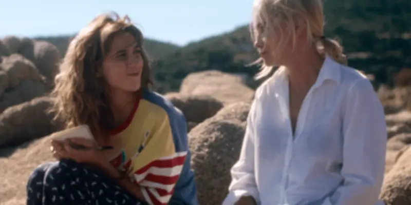 « Les Immortelles » : Caroline Deruas Peano célèbre l'amitié éternelle dans les années 1980