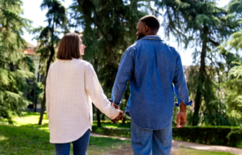 Les jeunes de 18-30 ans aspirent à une vie de couple stable malgré un monde anxiogène