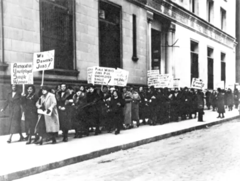 Les oubliés de la Saint-Valentin : le célibat dans une société hostile