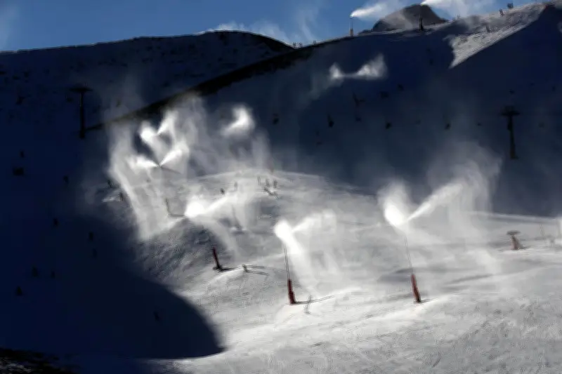 Les Pyrénées face au défi olympique : un rêve hivernal qui s'éloigne