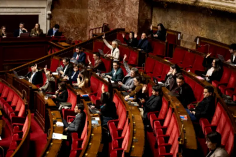Les socialistes font voter un amendement sur l'aide à mourir qui fait tanguer le texte