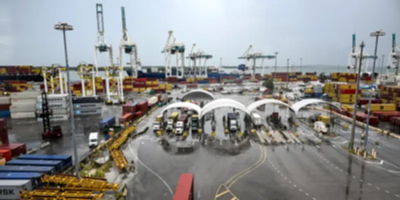 Les taxes Trump n'ont pas réduit le déficit commercial américain en 2025