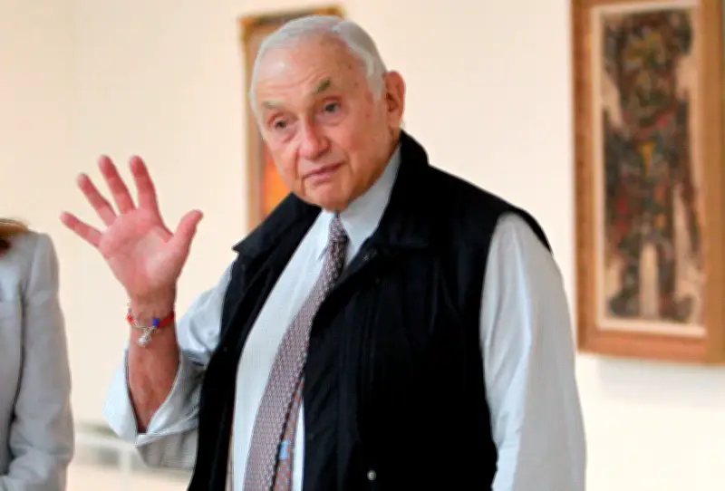 Les Wexner face à la commission : l'ancien PDG nie toute complicité avec Epstein