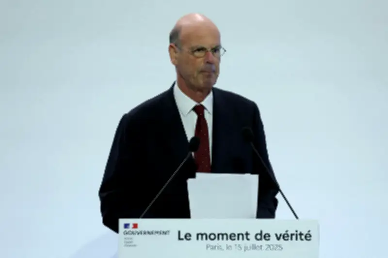 L'ex-ministre Éric Lombard alerte sur la suroptimisation fiscale de dizaines de milliers de foyers