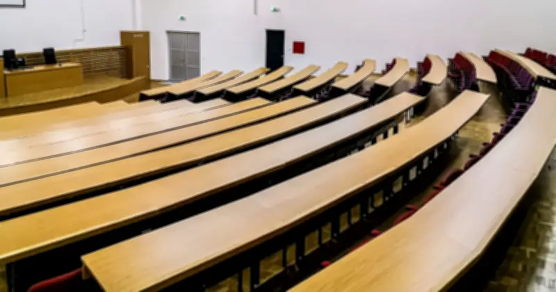 L'IA sonne le glas du cours magistral : une révolution pour l'enseignement supérieur