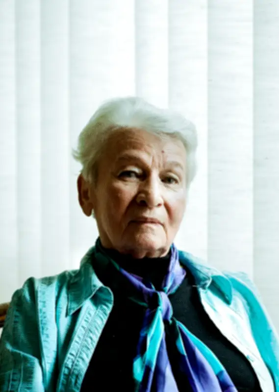 Éliane Radigue : la fragilité apparente d'une pionnière de la musique électronique