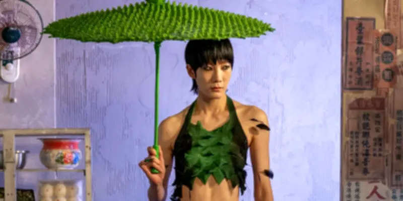 Londres célèbre la diversité culturelle lors de sa Fashion Week
