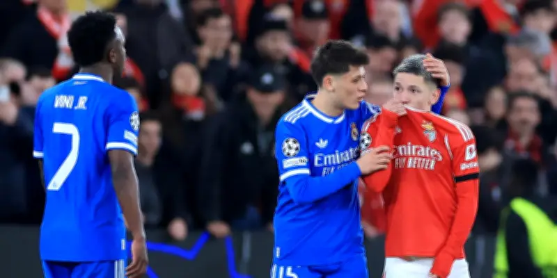 L'UEFA suspend provisoirement Gianluca Prestianni du Benfica pour comportement raciste présumé