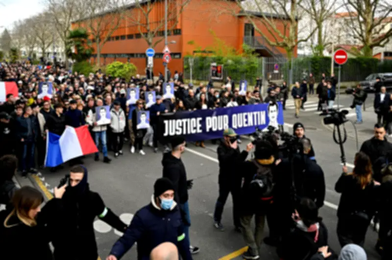 Lyon : une marche nationaliste pacifique en mémoire de Quentin Deranque sous haute surveillance