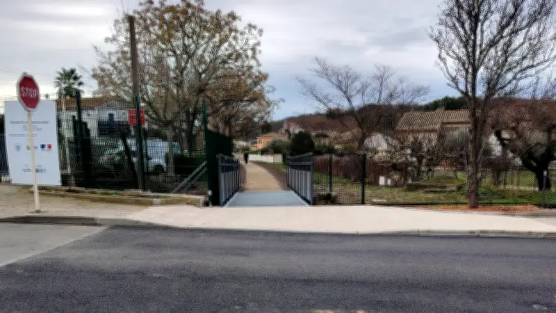 Lézignan-la-Cèbe transforme son ancienne voie ferrée en axe sécurisé pour mobilités douces