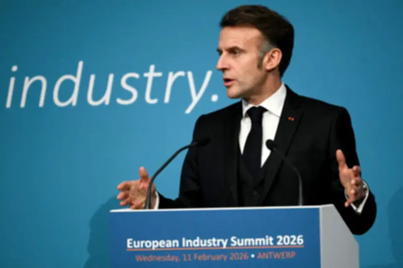 Macron appelle à une Europe puissance indépendante face aux menaces économiques