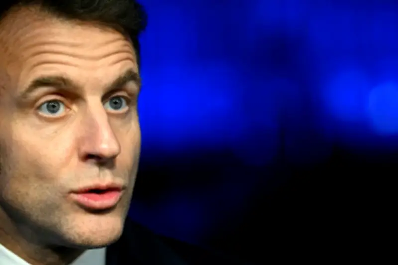 Macron classe LFI à l'extrême gauche et dénonce des propos antisémites