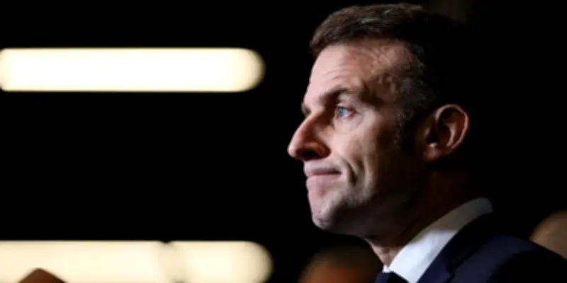 Macron demande à Trump de lever les sanctions contre deux Français, Breton et Guillou