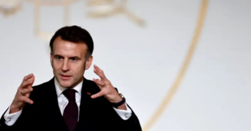 Macron mise sur l'Europe pour résoudre la dette et la désindustrialisation françaises