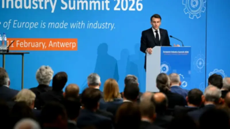 Macron réitère son appel à une dette commune européenne pour rivaliser avec les États-Unis et la Chine