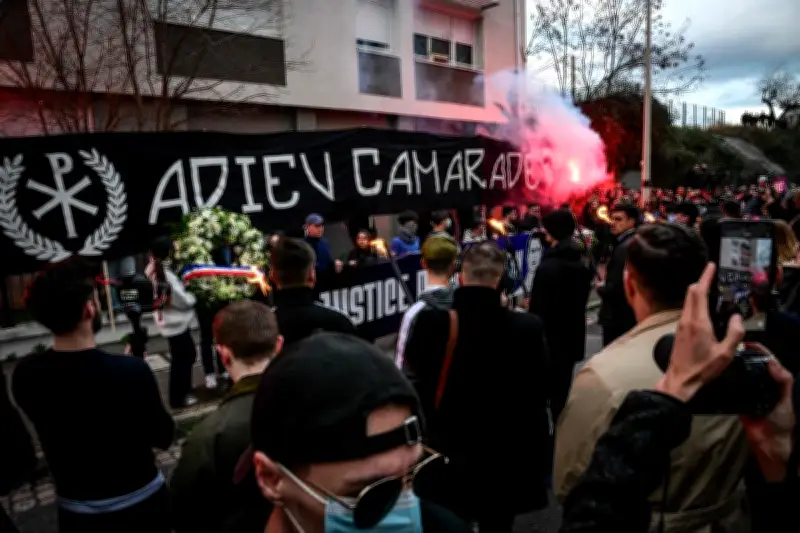 Manifestation d'extrême droite à Lyon, Salon sans bovins et tensions douanières : le récap du week-end