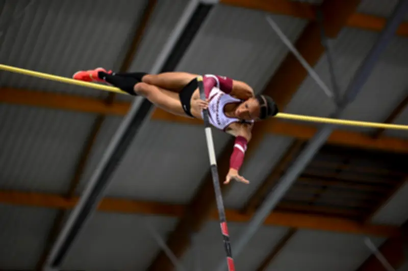 Marie-Julie Bonnin, perchiste du Stade Bordelais, rejoint les ambassadeurs Chanel après un record de France