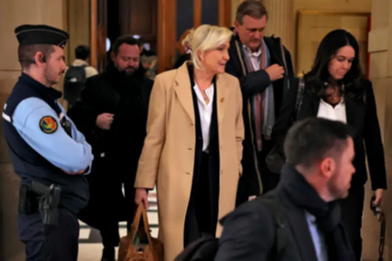 Marine Le Pen attend son sort en appel, verdict crucial le 7 juillet